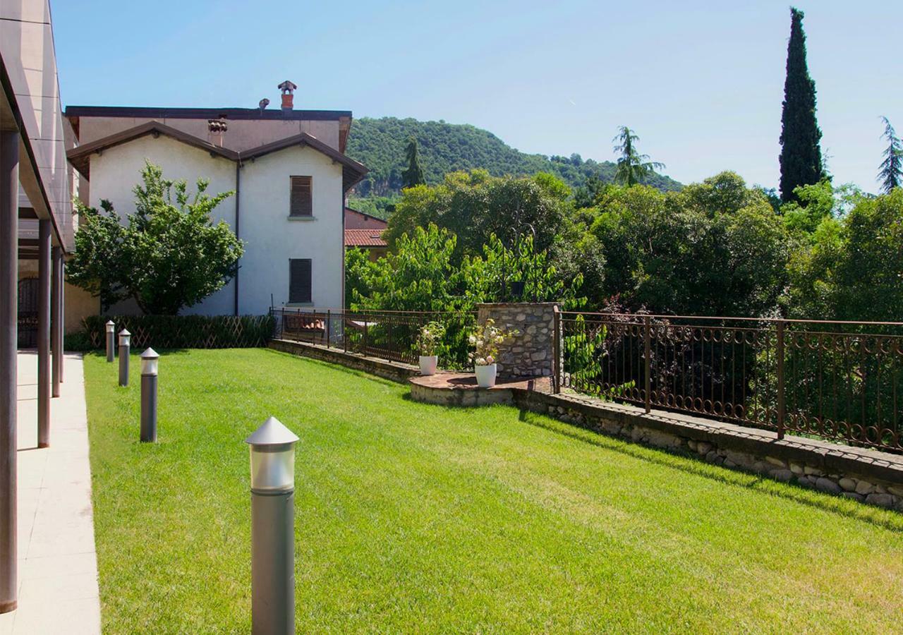 Residence Delle Tre Corone Trescore Balneario Exterior foto